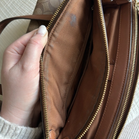 Coach Christie Carryall Signature Khaki Brown - Picture 11 of 17